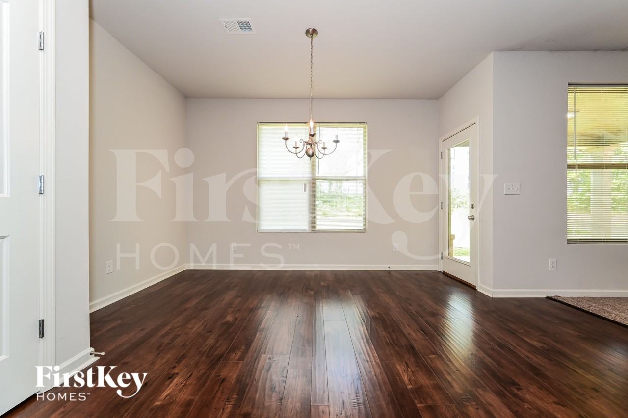 152 Daisy Cir - Photo 3 of 16