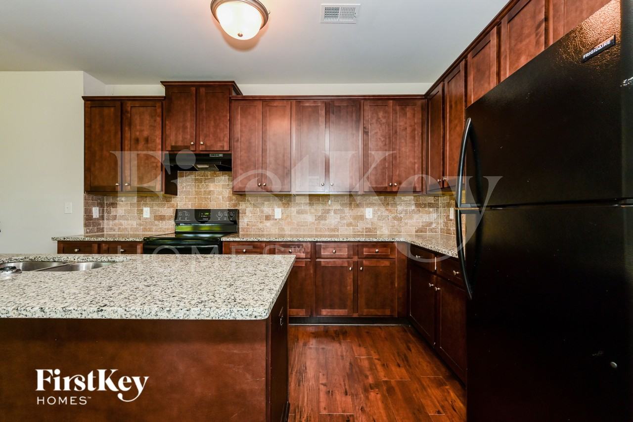 152 Daisy Cir - Photo 6 of 16