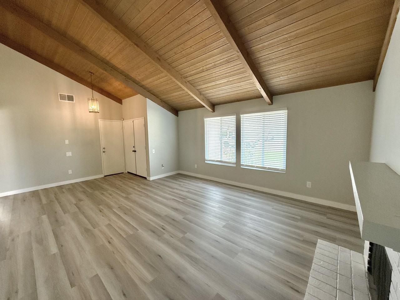 2382 Carlsbad Cir #1 - Photo 6 of 31