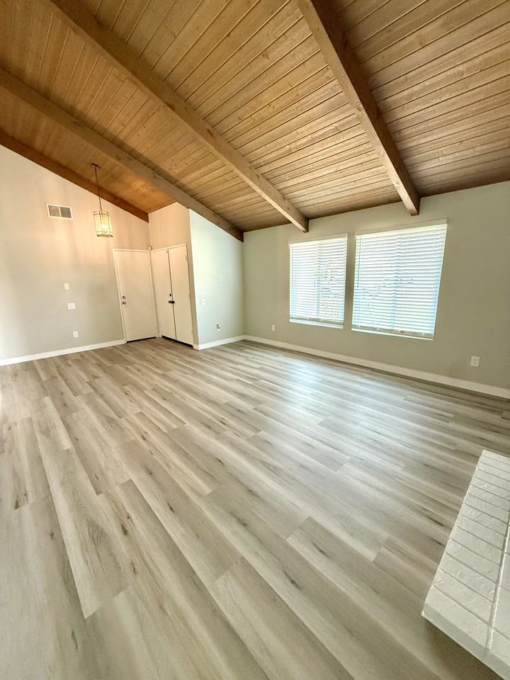 2382 Carlsbad Cir #1 - Photo 7 of 31