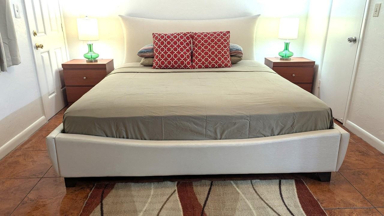 20400 Nw 7th Ave ##204 - Photo 2 of 9