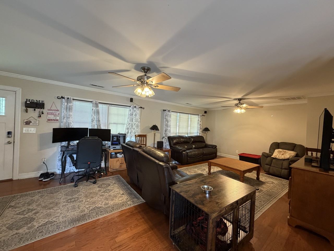 3710 Robinson St #1 - Photo 6 of 31