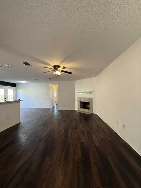 6314 7th St #1 - Photo 3 of 21