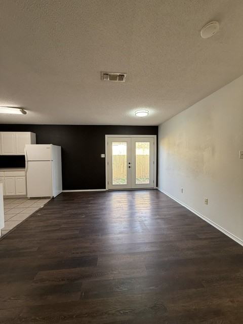 6314 7th St #1 - Photo 6 of 21