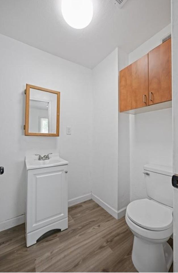 2917 E 61st St #1 - Photo 5 of 15