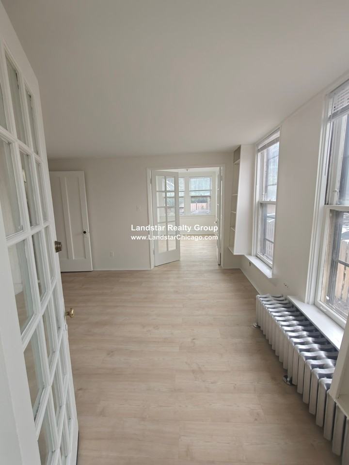 1233 Chicago Ave #11 - Photo 2 of 21