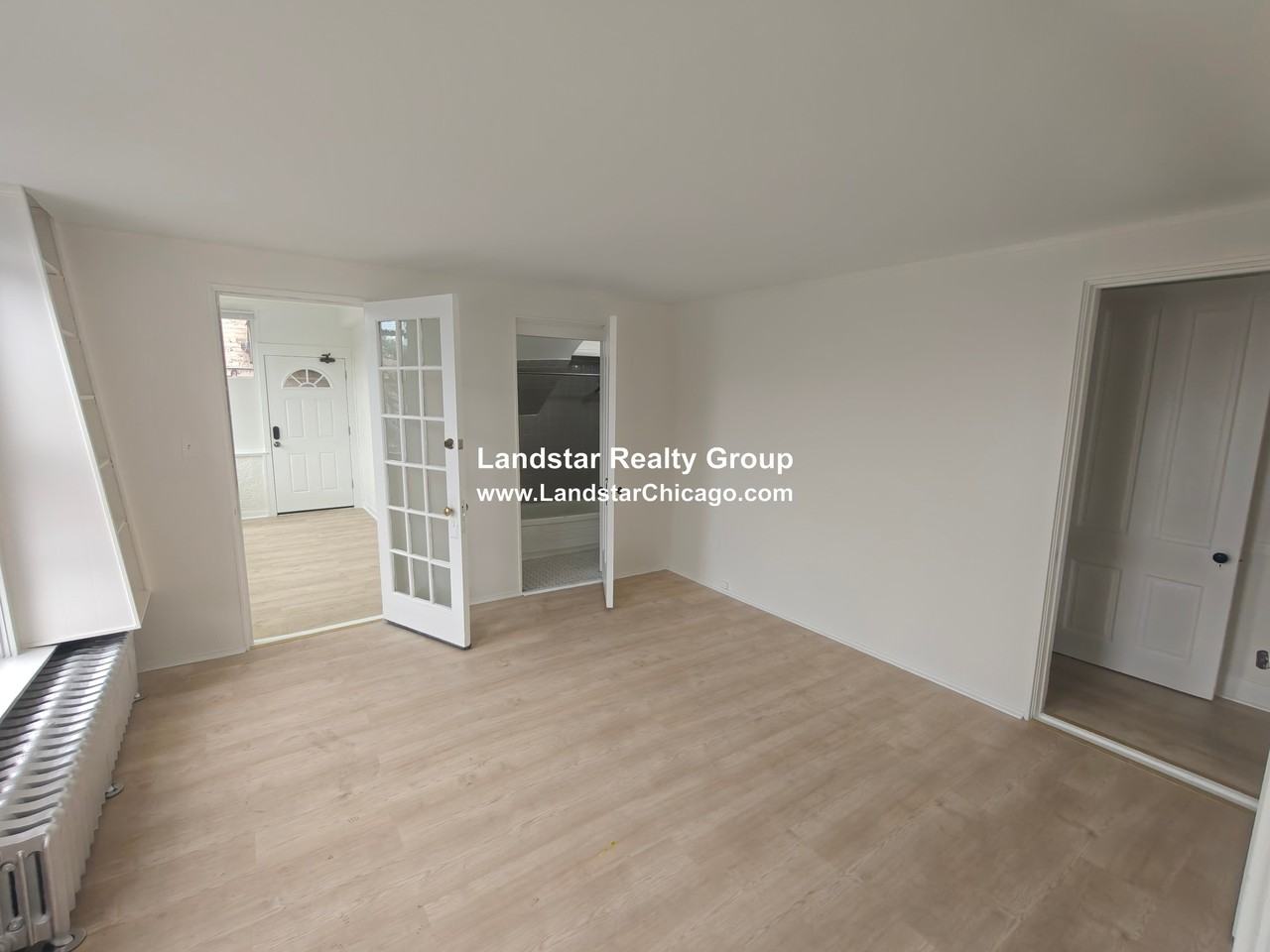 1233 Chicago Ave #11 - Photo 3 of 21