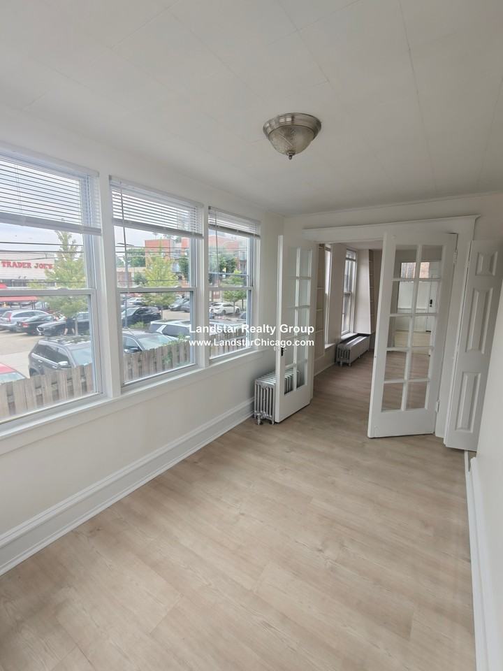 1233 Chicago Ave #11 - Photo 5 of 21
