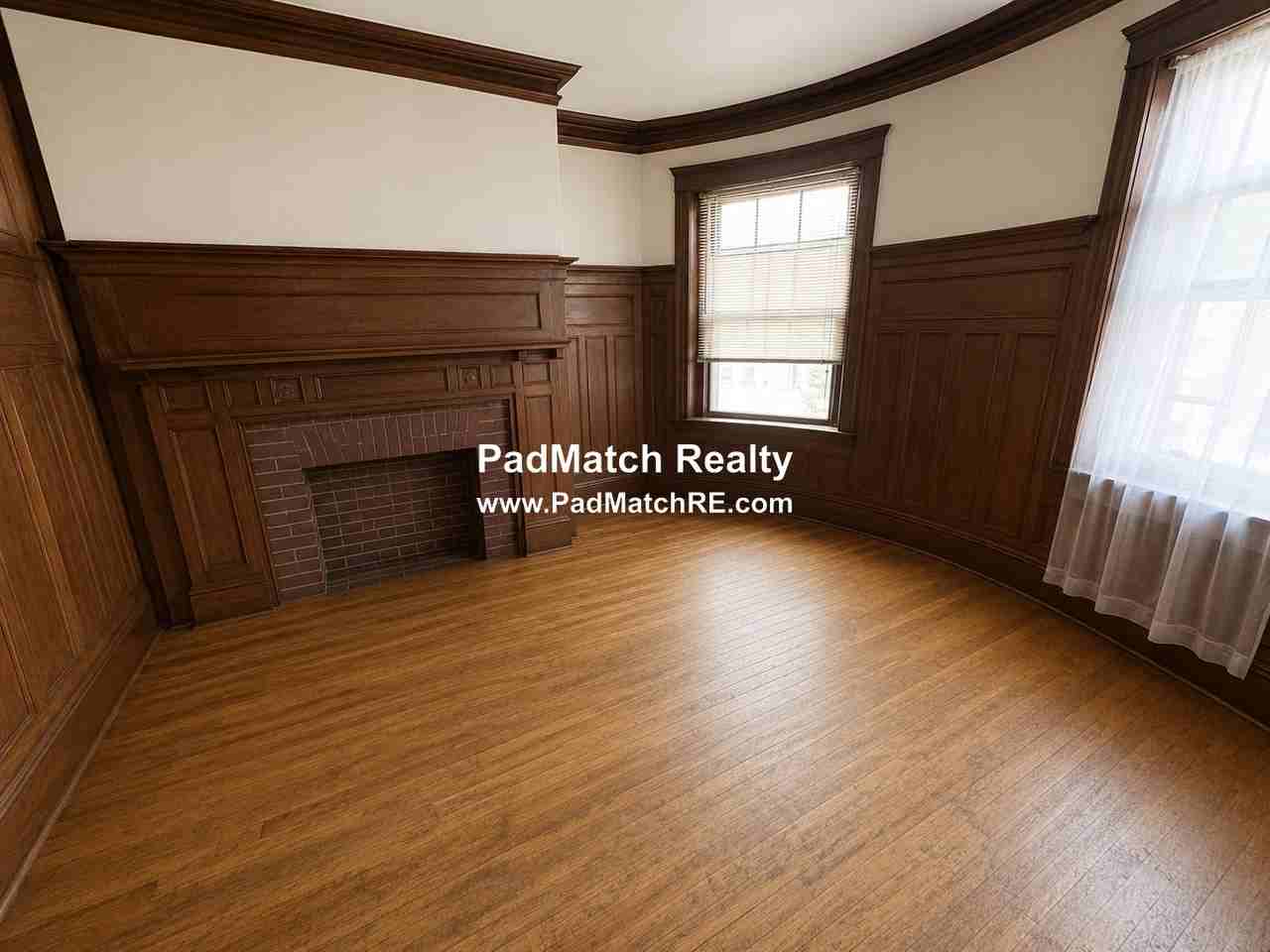 106 Strathmore Rd #3 - Photo 5 of 18