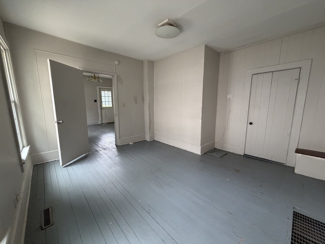 516 W Marion St #A - Photo 5 of 7