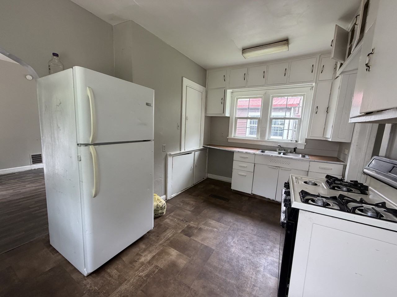 516 W Marion St #B - Photo 4 of 6