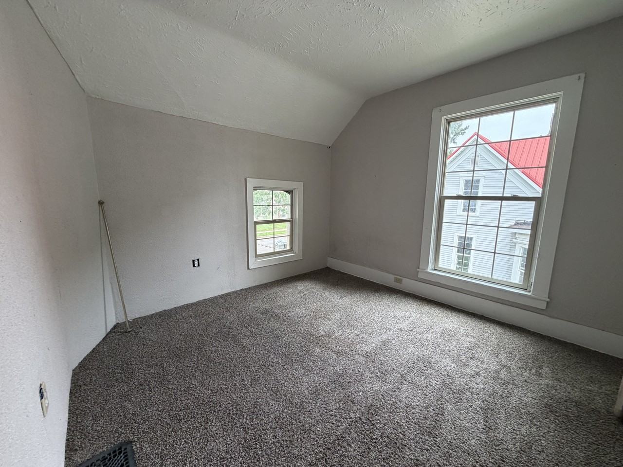517 W Marion St #C - Photo 3 of 7