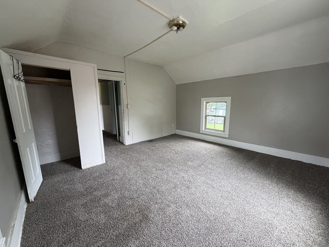517 W Marion St #C - Photo 6 of 7