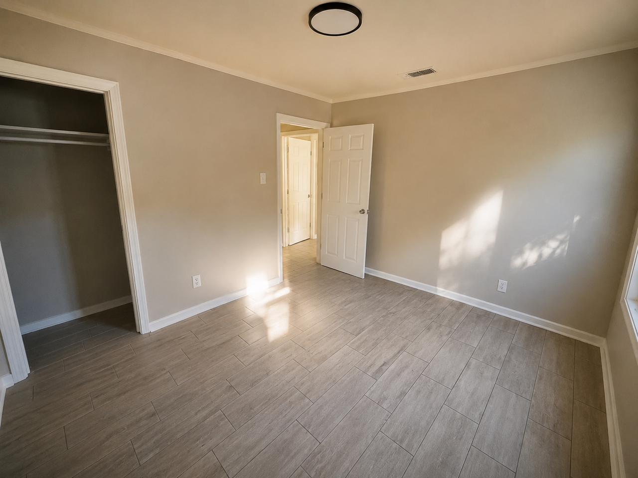 3744 Mandalay Dr #1 - Photo 4 of 10