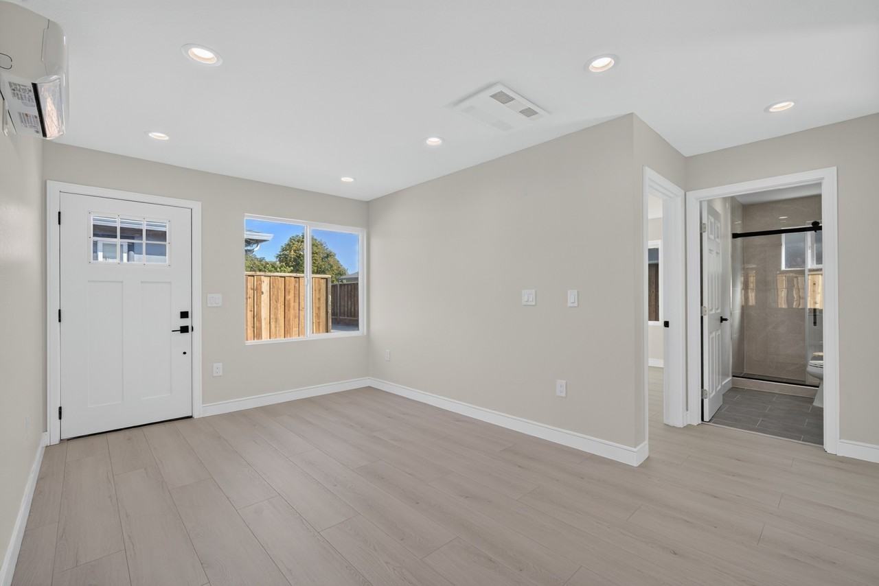4565 Todd St #1 - Photo 4 of 10
