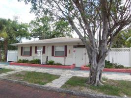featured image of 427 8th Ave N #4