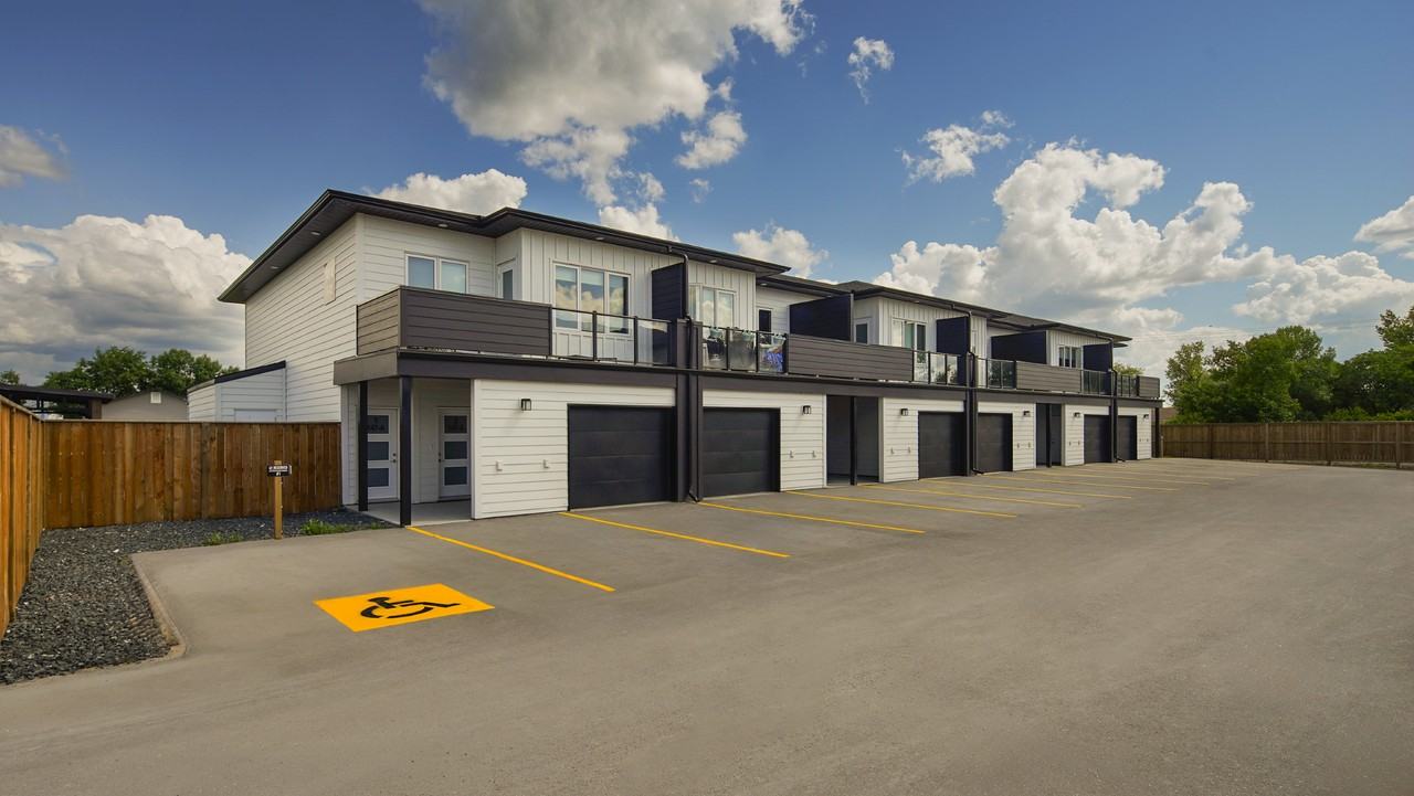 147 & 153 Champagne Street - Photo 7 of 50