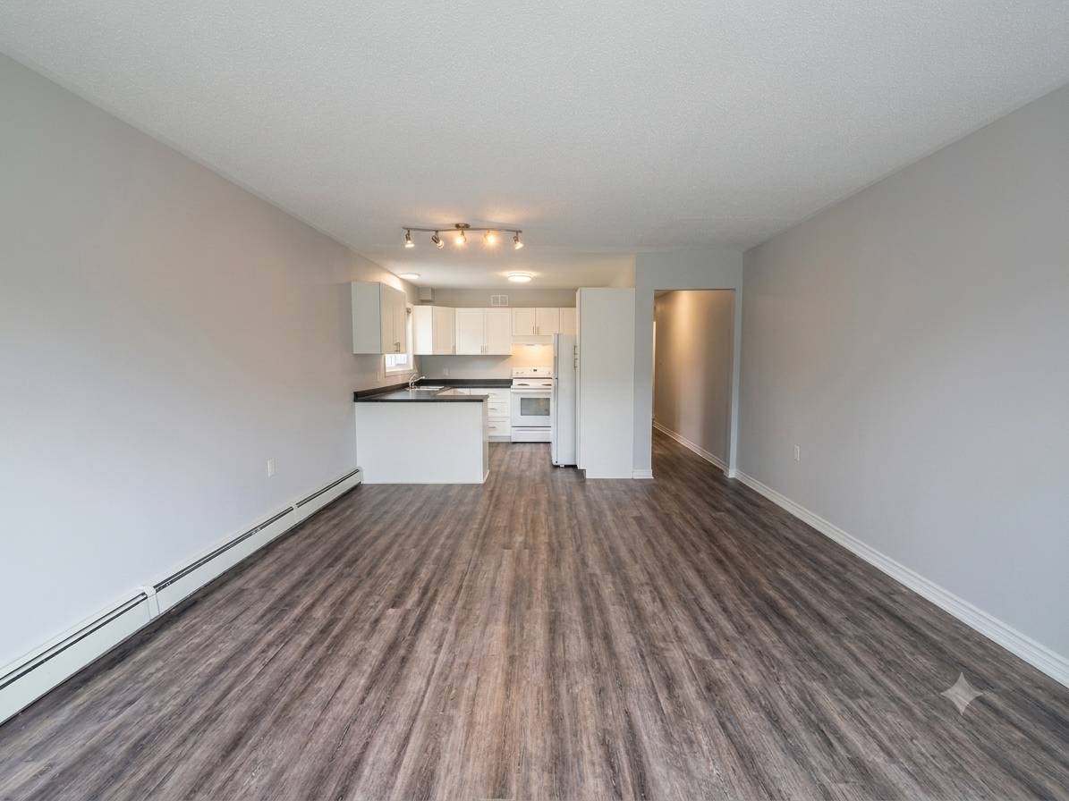 50 Penetang St - Photo 4 of 10