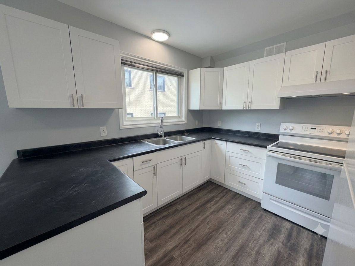 50 Penetang St - Photo 6 of 10