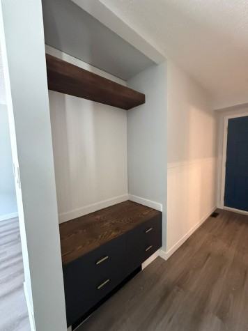 5806 61 St - Photo 3 of 25