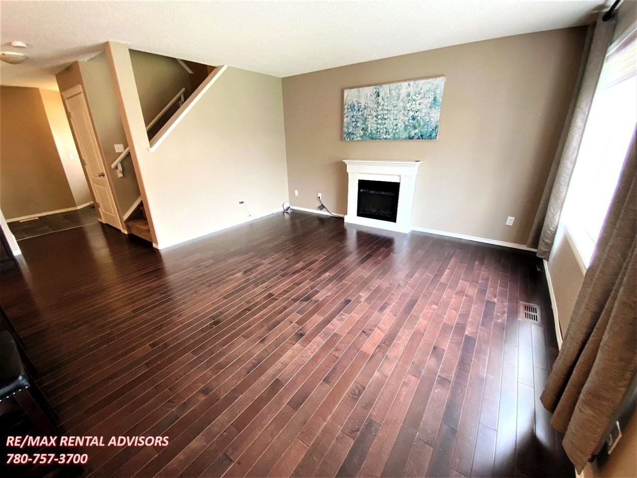 2531 Cole Cres Sw - Photo 5 of 21