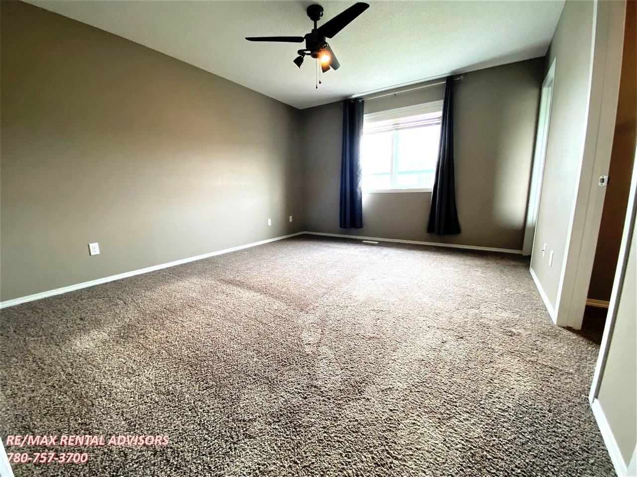 2531 Cole Cres Sw - Photo 7 of 21