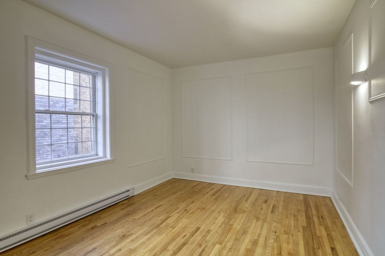 2060 Rue Du Fort — photo 3