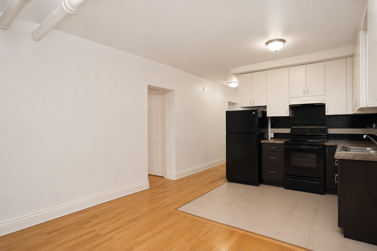 60 Cobourg Street - Photo 3 of 5