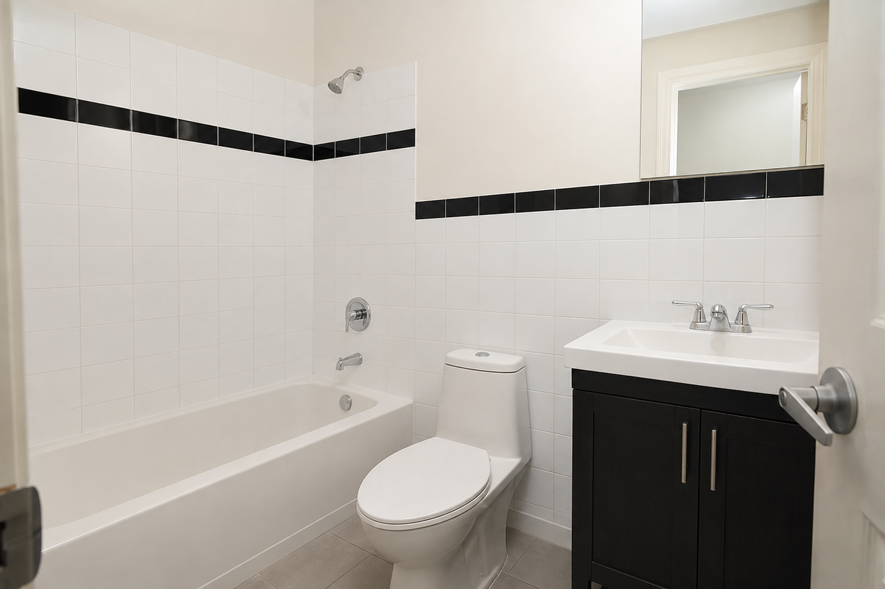 60 Cobourg Street - Photo 4 of 5
