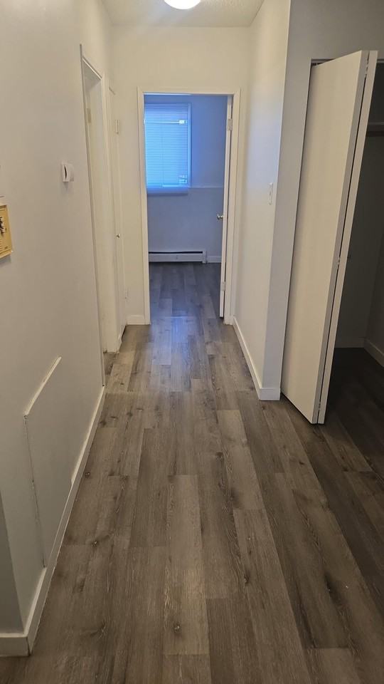 Chateau Fontaine at 10810 112 St w/1BDR &2BDR in Queen Mary Park - Photo 2 of 7