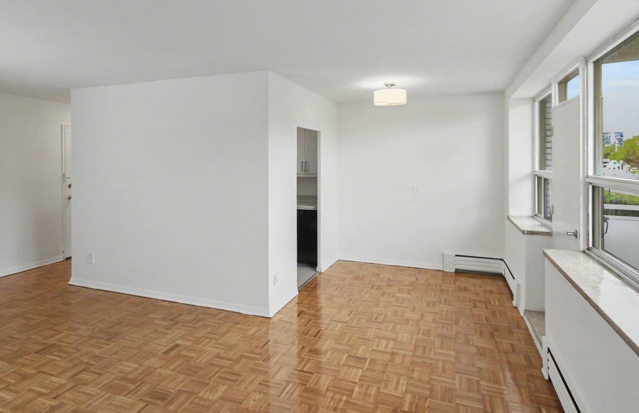 Bonaview Towers & Cedarbank Court Apartments - Photo 4 of 13