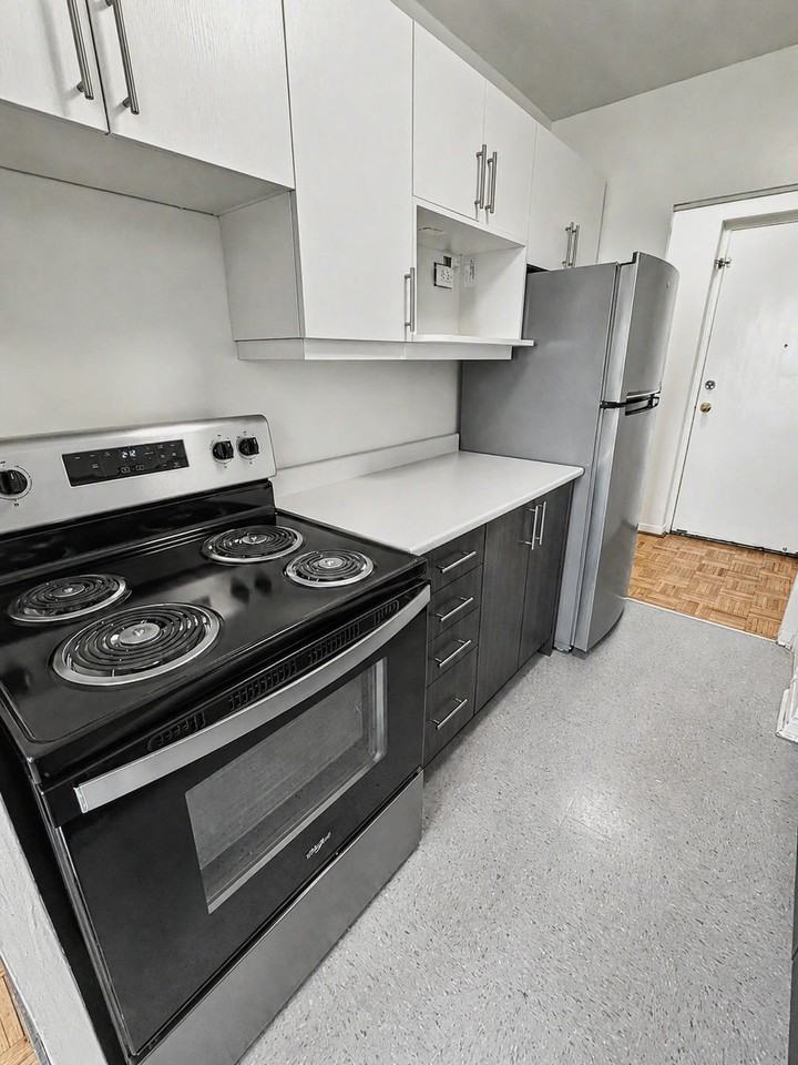 Bonaview Towers & Cedarbank Court Apartments - Photo 7 of 13