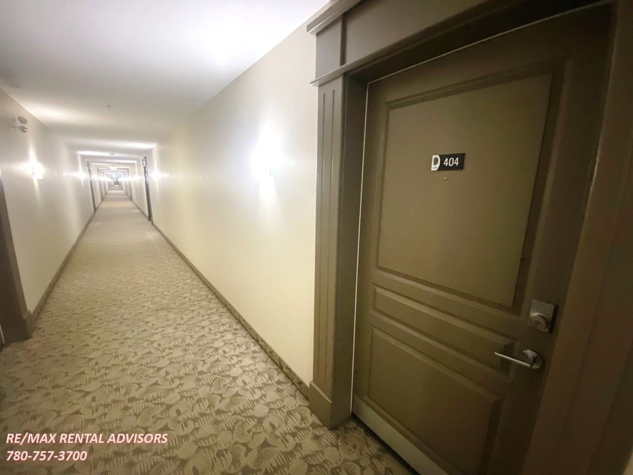 501 Palisades Way - Photo 2 of 29