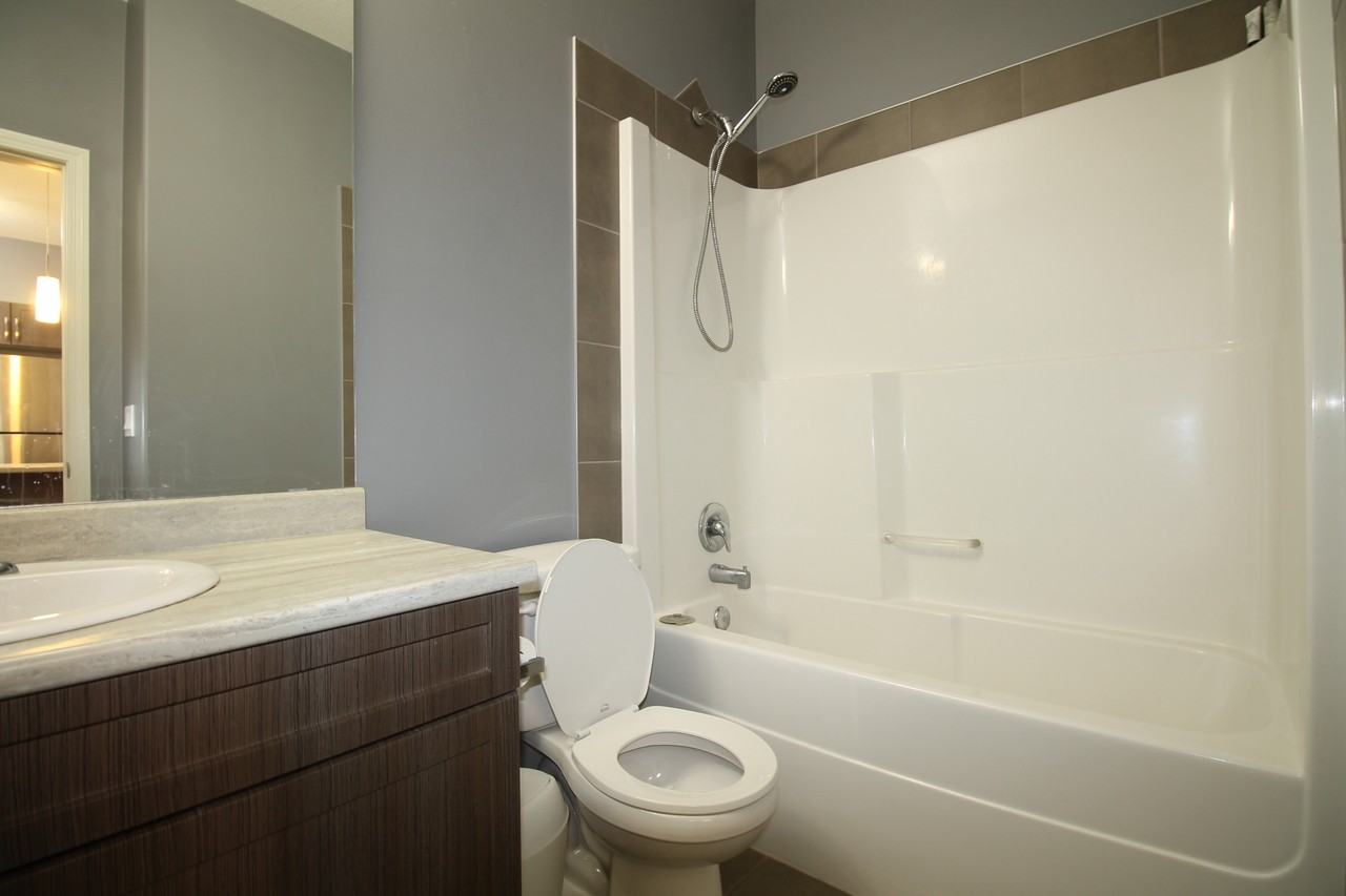 16119 141 St Nw - Photo 7 of 15