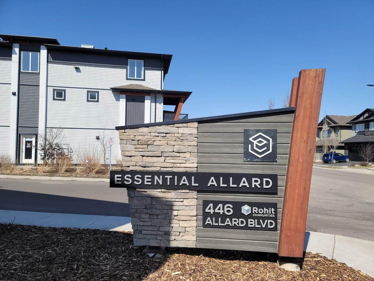 446 Allard Blvd Sw - Photo 3 of 20