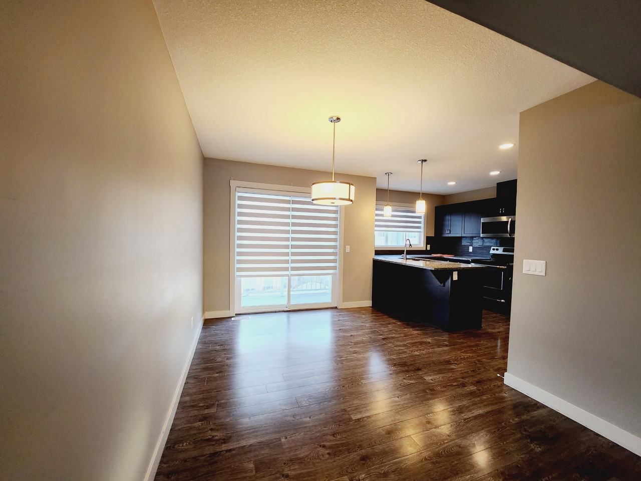 140 Youville Drive East Nw - Photo 4 of 15