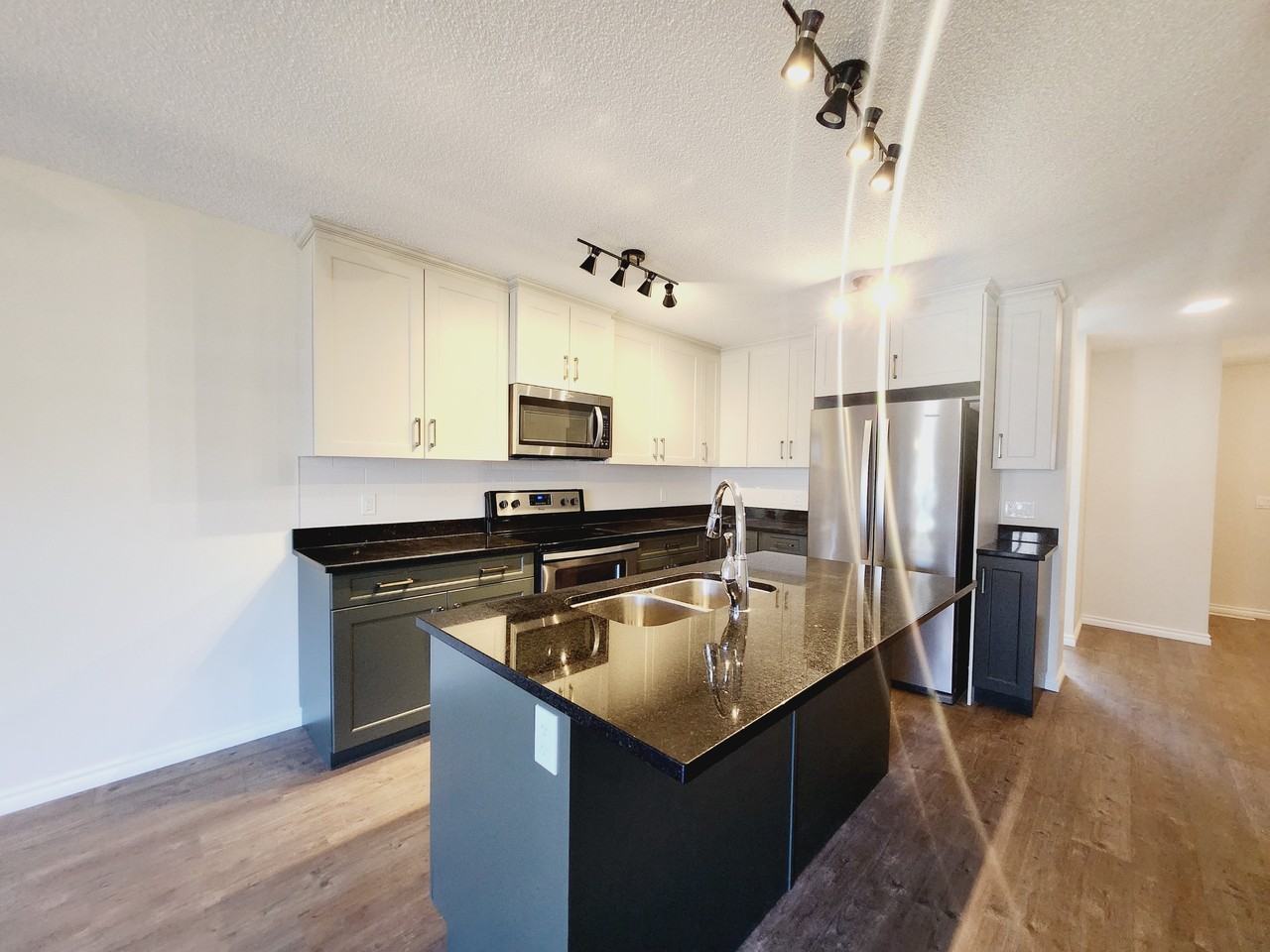 9388 224 St Nw - Photo 3 of 19