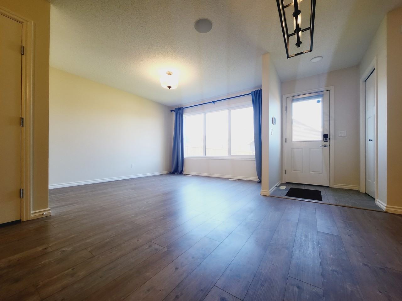 9388 224 St Nw - Photo 5 of 19