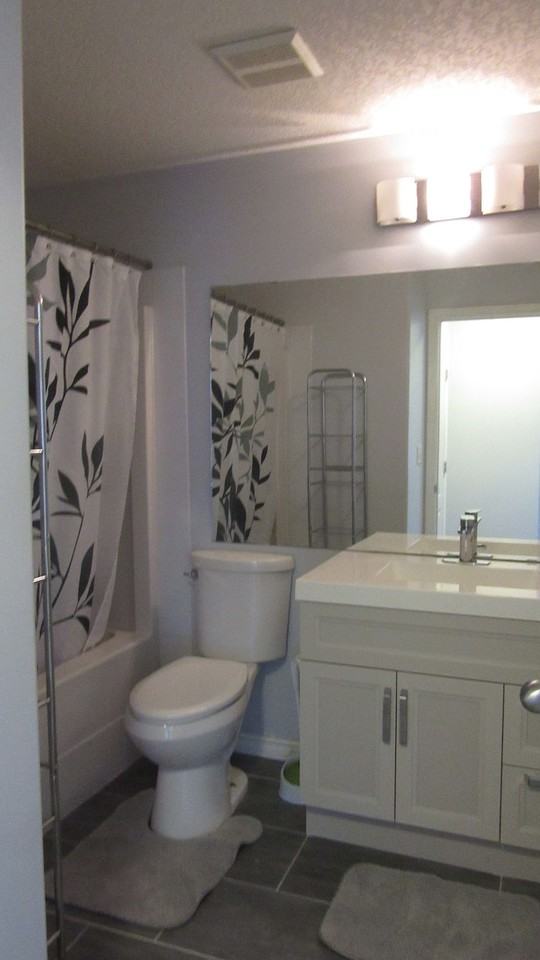 9525 162 Ave Nw - Photo 4 of 13