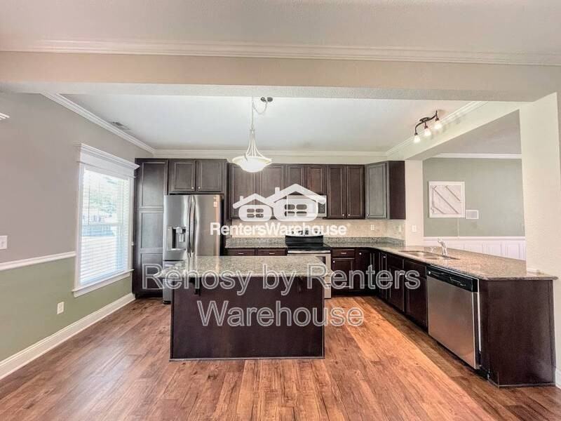 105 Bedford Pl - Photo 4 of 35