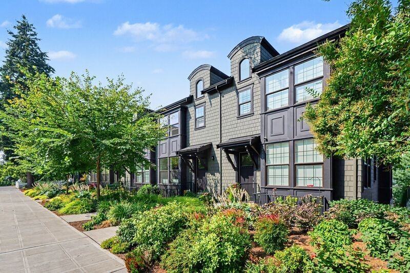 2111 9th Ave W #22 - Photo 4 of 28