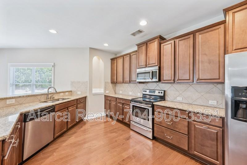 1020 Ridge Haven Rd - Photo 2 of 24