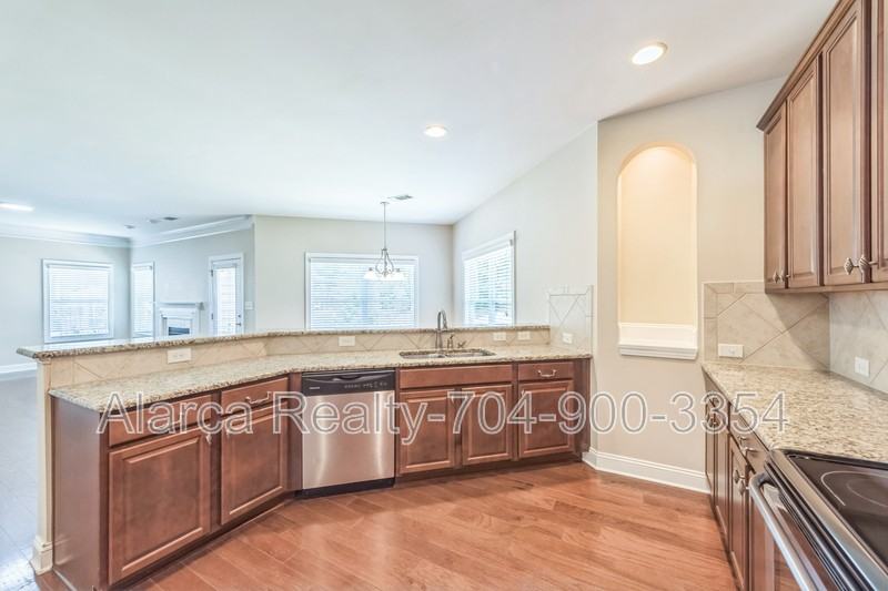 1020 Ridge Haven Rd - Photo 3 of 24