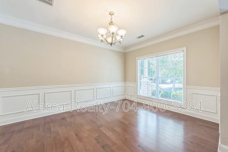1020 Ridge Haven Rd - Photo 6 of 24