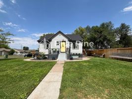 featured image of 306 Lawton St #2