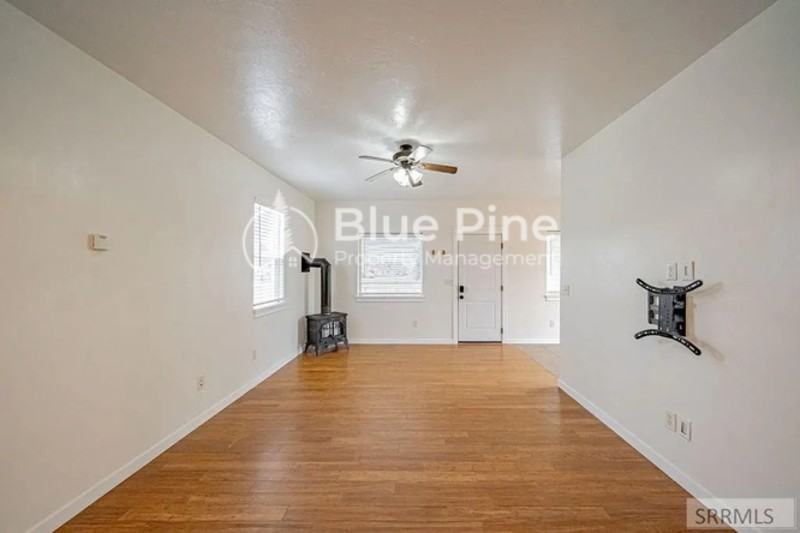 351 Westsouth - Photo 6 of 23