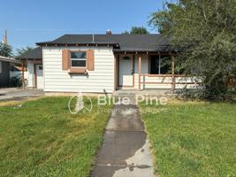 featured image of 960 Homer Ave