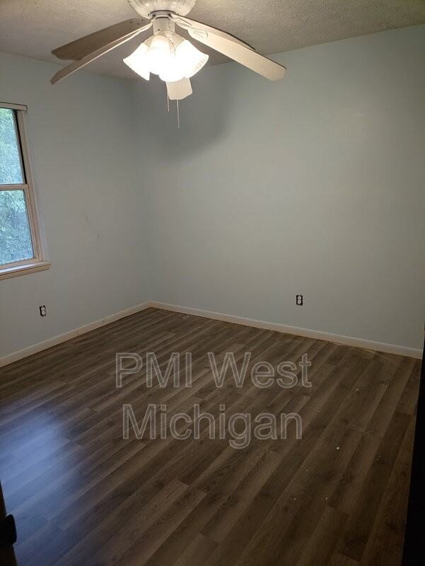 4258 Bond Ave #1 - Photo 6 of 14