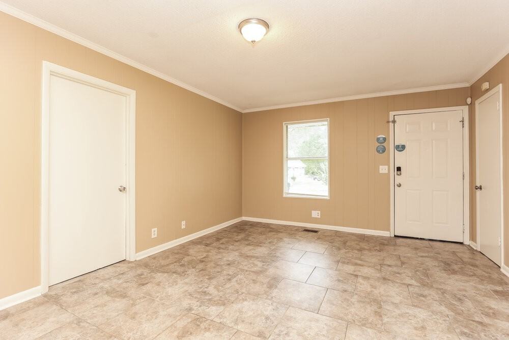 2214 Norman Ave - Photo 3 of 16