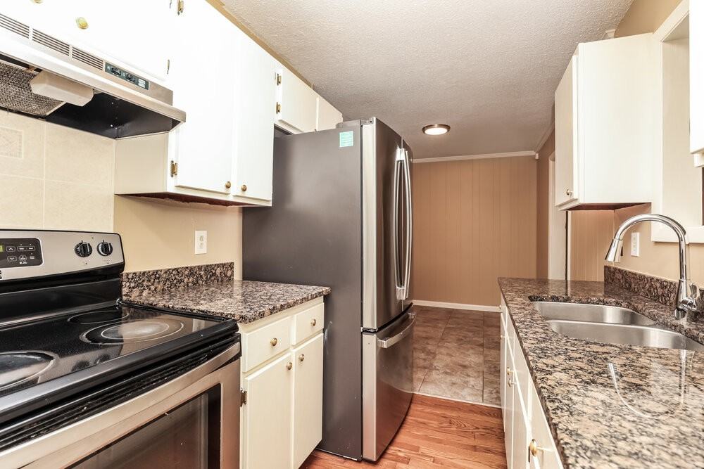 2214 Norman Ave - Photo 7 of 16